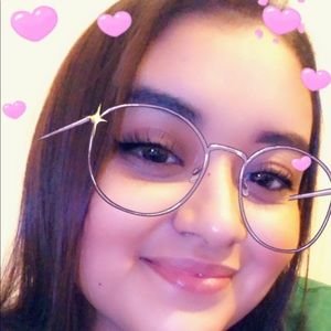 Meet your Posher, Vickie